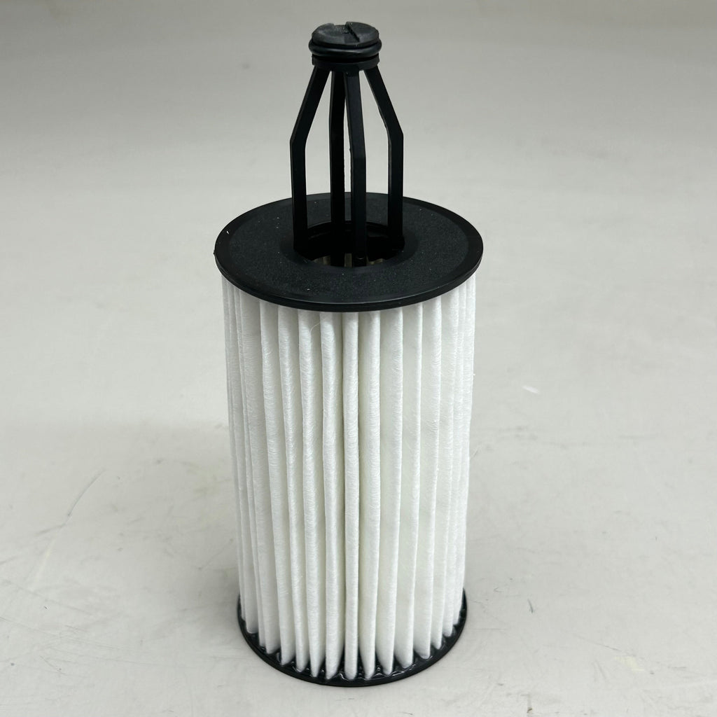 MAHLE Engine Oil Filter Replacement Part For Mercedes-Benz OX 814D