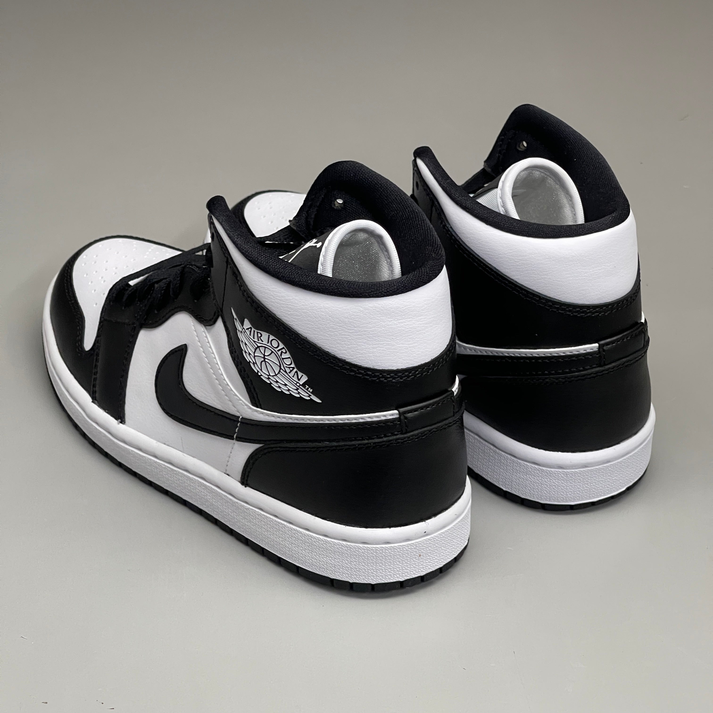 NIKE AIR JORDAN 1 Mid Panda Shoe Women's Sz 6.5 Black / White DV0991-101 (New)