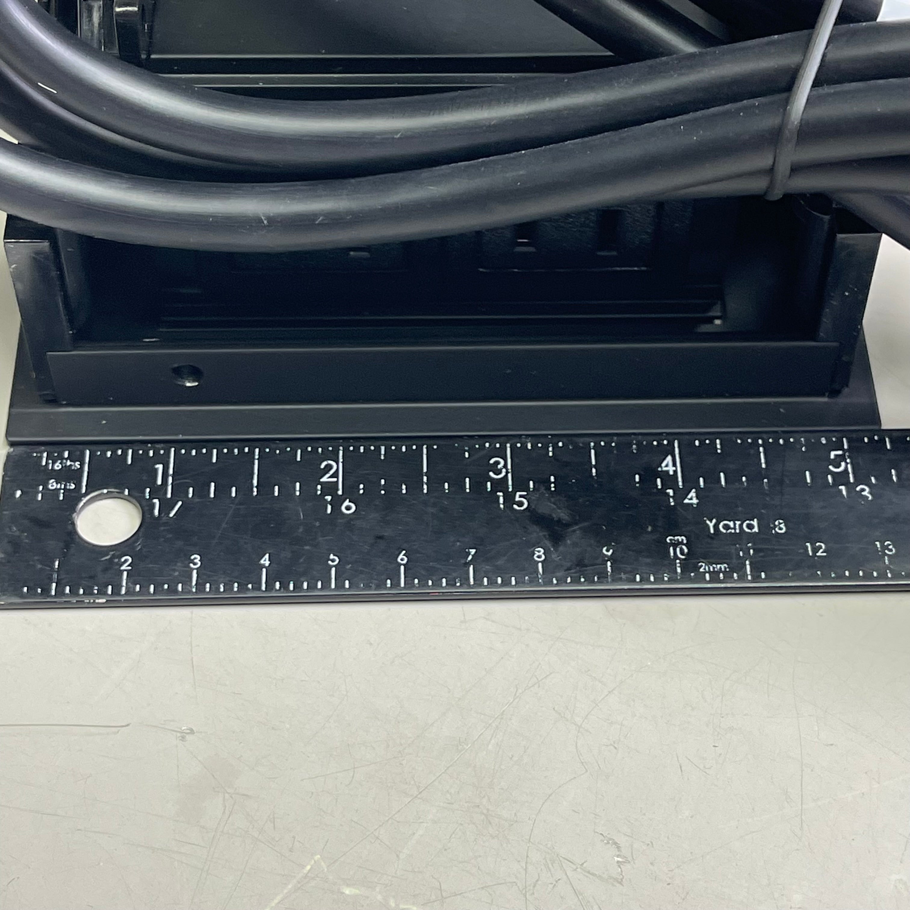 BYRNE Furniture Power Distribution In Surface 4 Outlets BE04076-2X-2-0-Z523-72