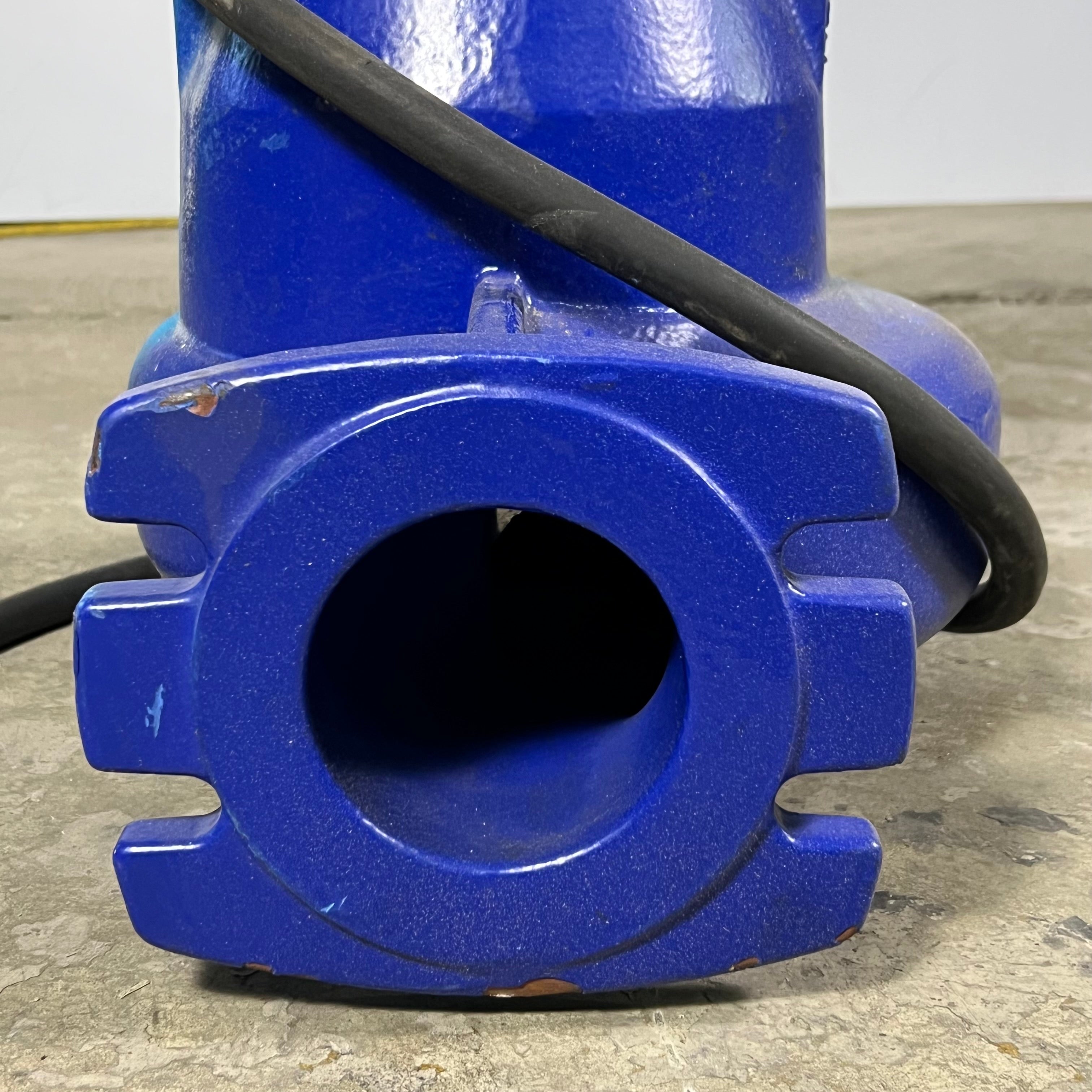 KSB Vertical Submersible Motor Pump for Wet Installation Sz 30" H X 9" D, Blue