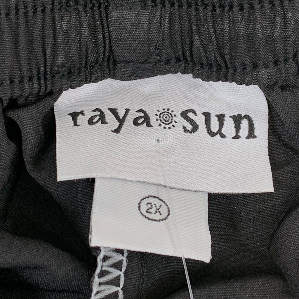 RAYA SUN Stretch Swim Style Shorts W/ Flower Design Women's 2X Black/Gray