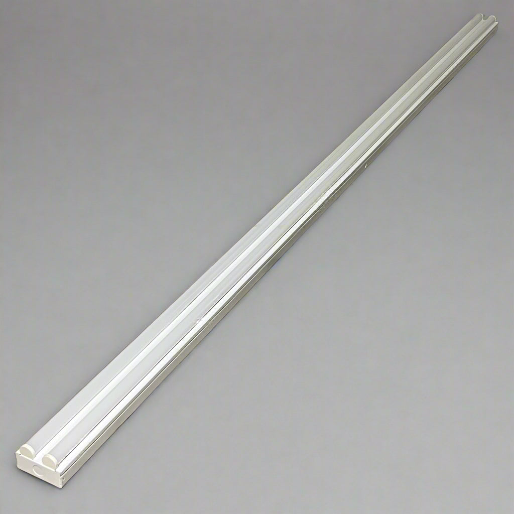 METALUX Led Strip Light 8 ft Double Lens White 8ST2L8040R