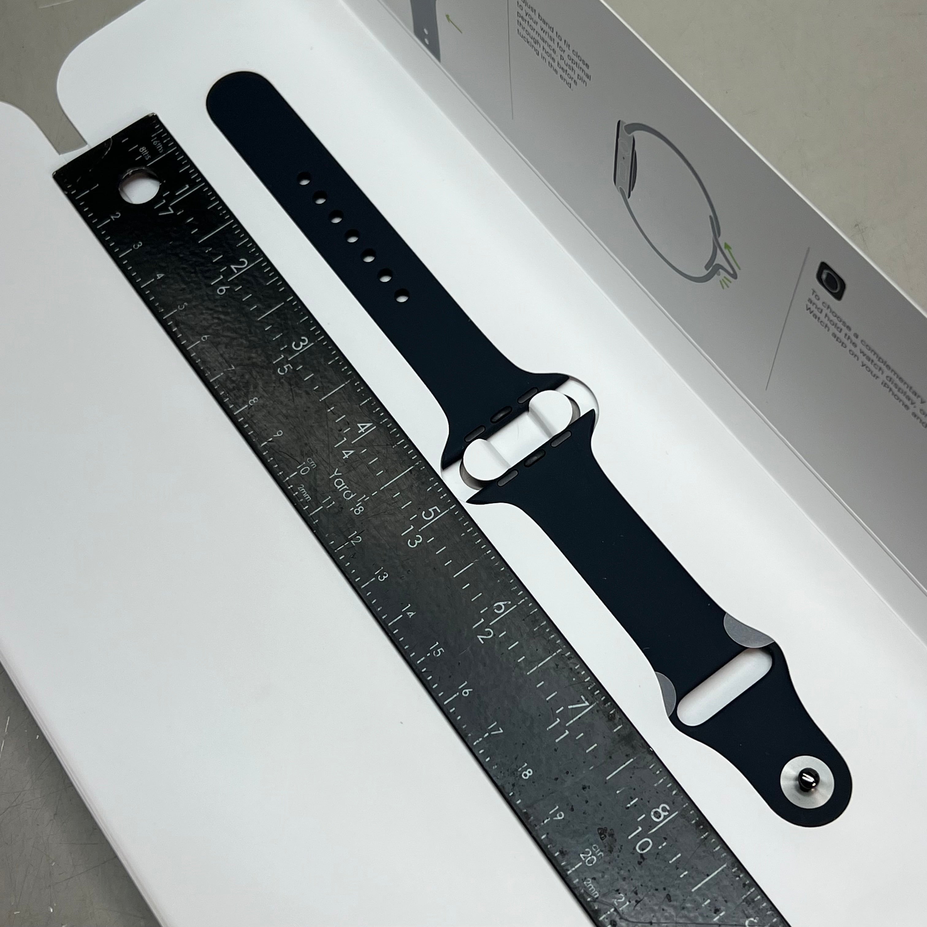 APPLE Watch Durable & Soft Sport Band  S/M (46mm) Black 3L113AM/A (Return)