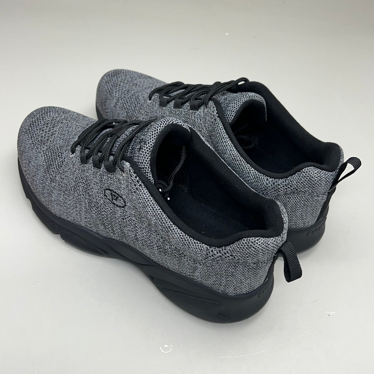 PROPET Stability Fly Sneaker Men's Sz 10 X(3E) Dark Grey/Light Grey MAA032M