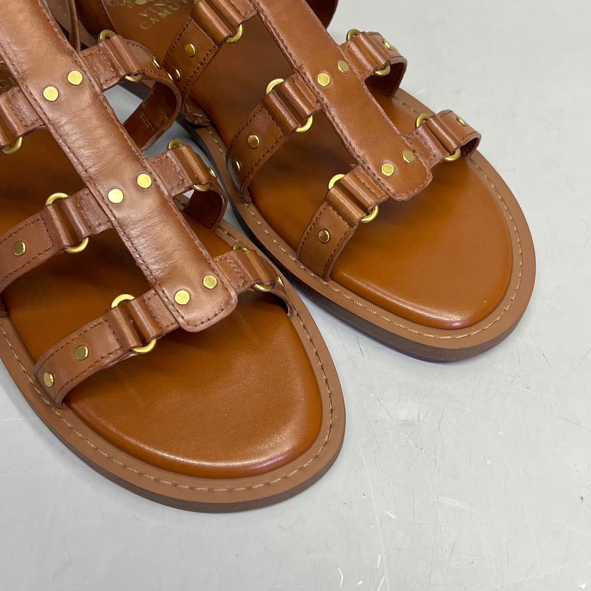 VINCE CAMUTO Leather Studded Gladiator Sandals Women's Sz 9M Caramelo VC-Claira