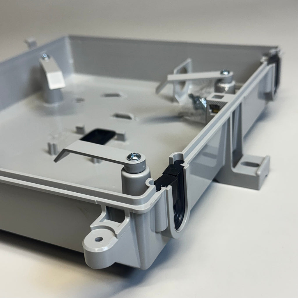 TII Outdoor NID Optical Network Terminal Enclosure OD-ONT-SSENC Damaged Box