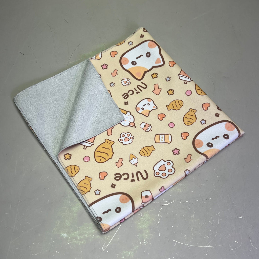 LOVLEY CAVES Self Adhesive Cat Wrap Grooming Polyester Blanket Kawaii Pattern 21"