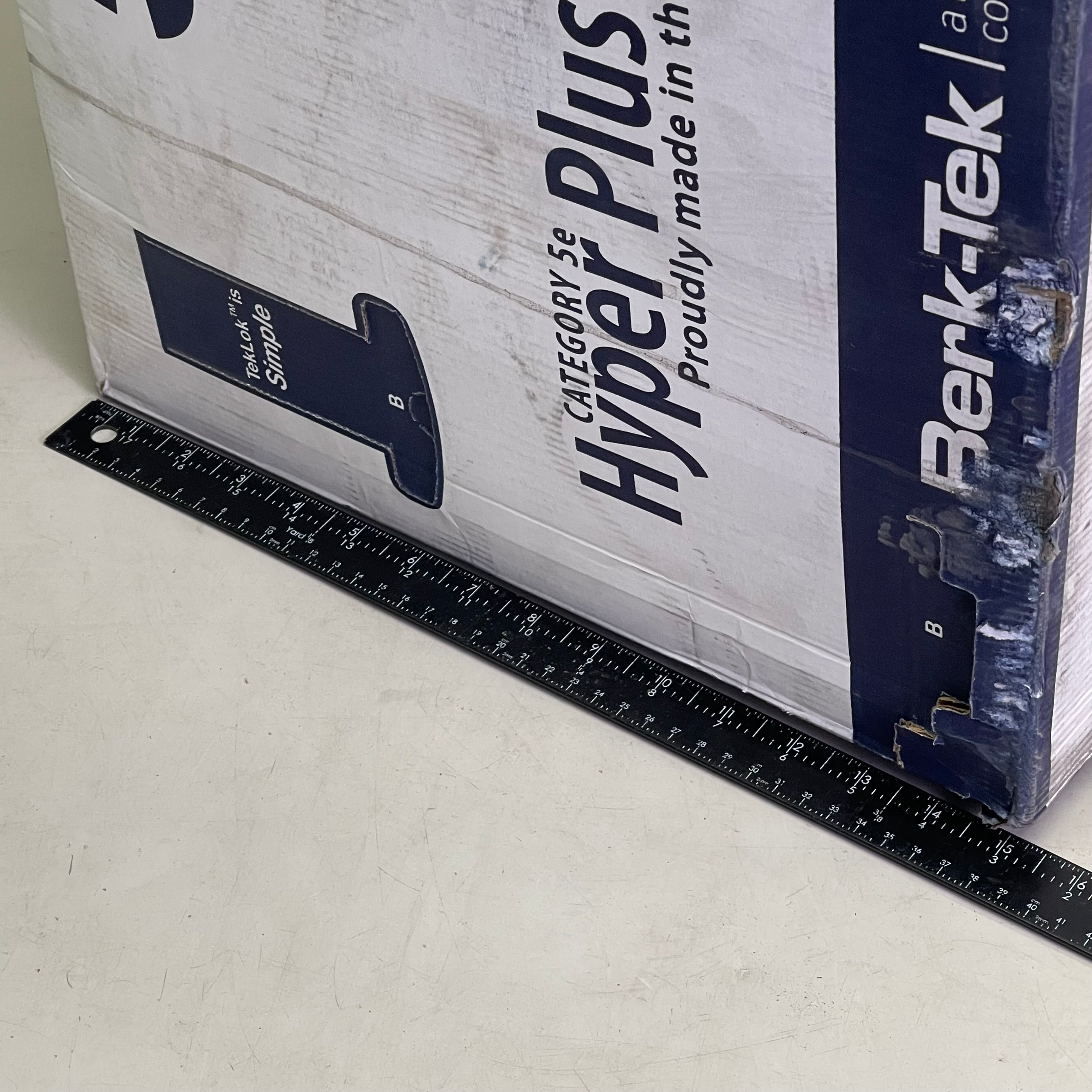 BERK-TEK Hyper Plus 5e Cat 5e UTP Cable 1000' Blue 10032227