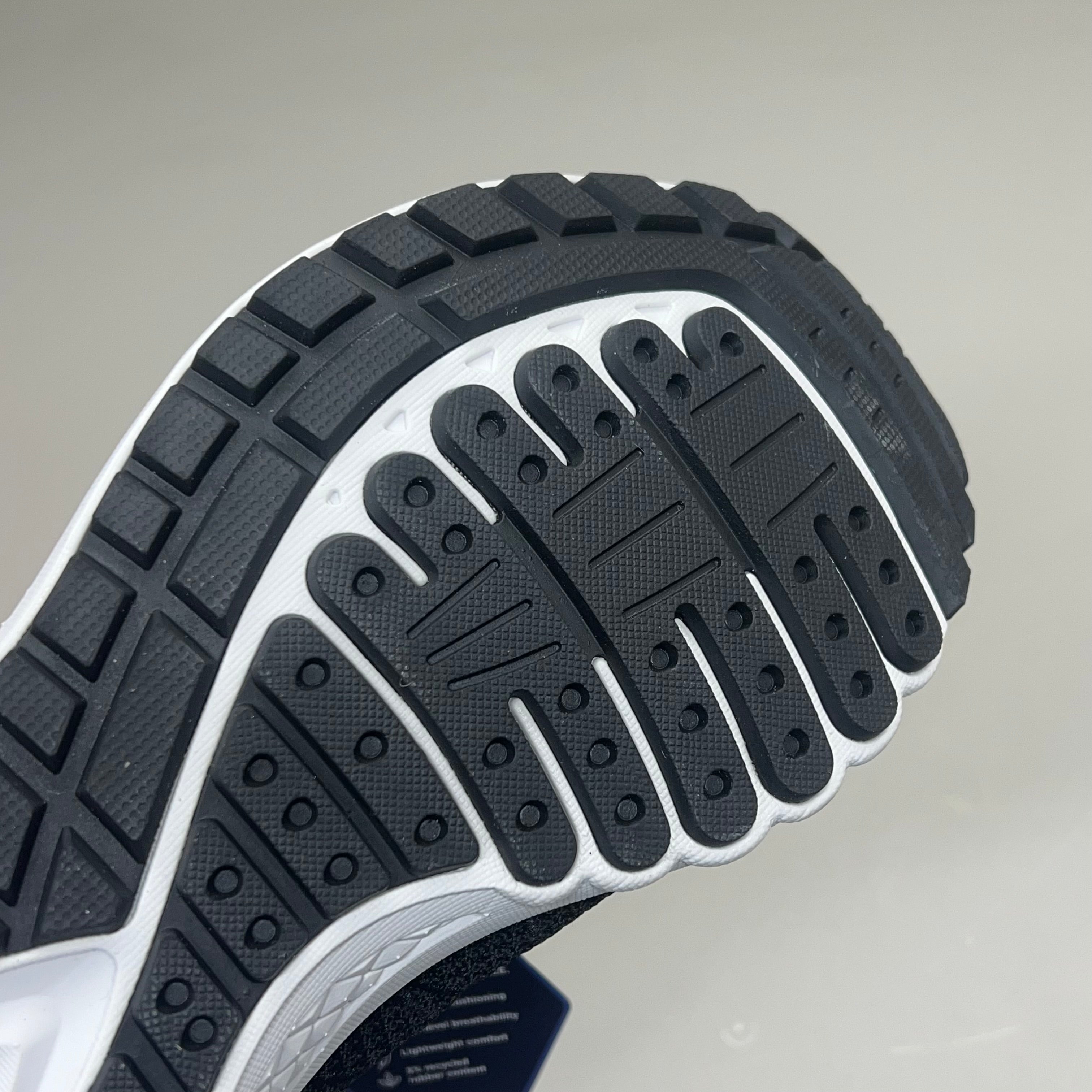 PROPET Tour Knit Sneaker Cushion Insole Women's Sz 9.5 M(B) Black/White WAA112M