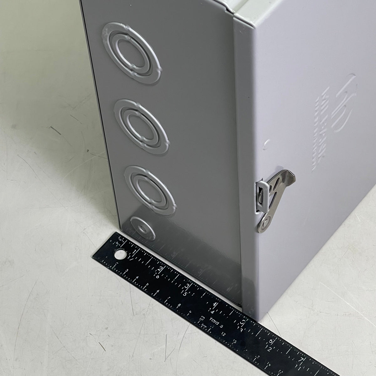 MILBANK Ringless Meter Socket 20A CT Rated Pre-Wired RL 600 Volt UC4288-XL-WC-81