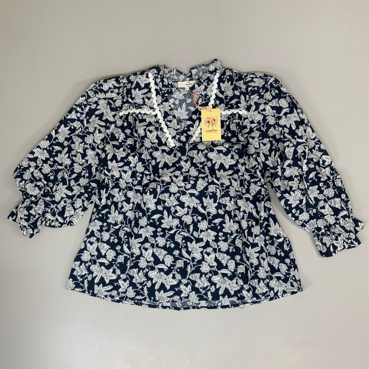 ENTRO Floral Pattern Ruffle Blouse Women's Sz S Navy/White T25612