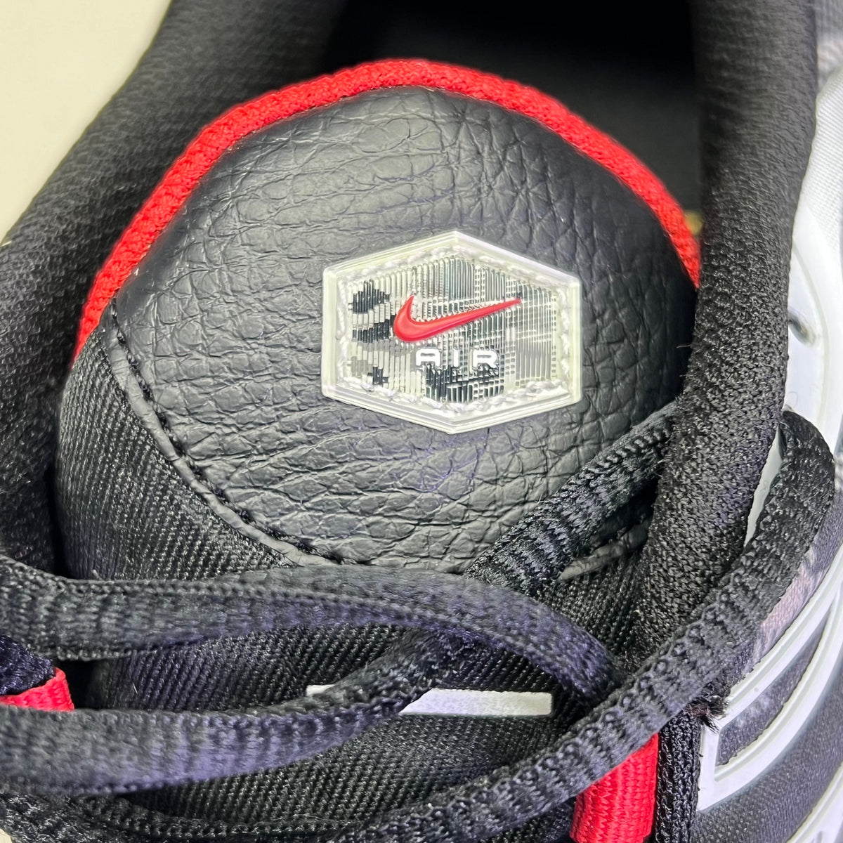 NIKE Air Max Plus SE Remix Pack Shoes Men's Sz 11 (Pre-Owned)