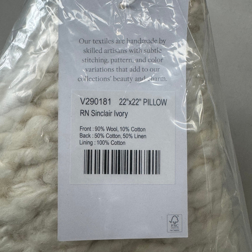 VILLA 22"x22" RN Sinclair Decorative Throw Pillow in Ivory