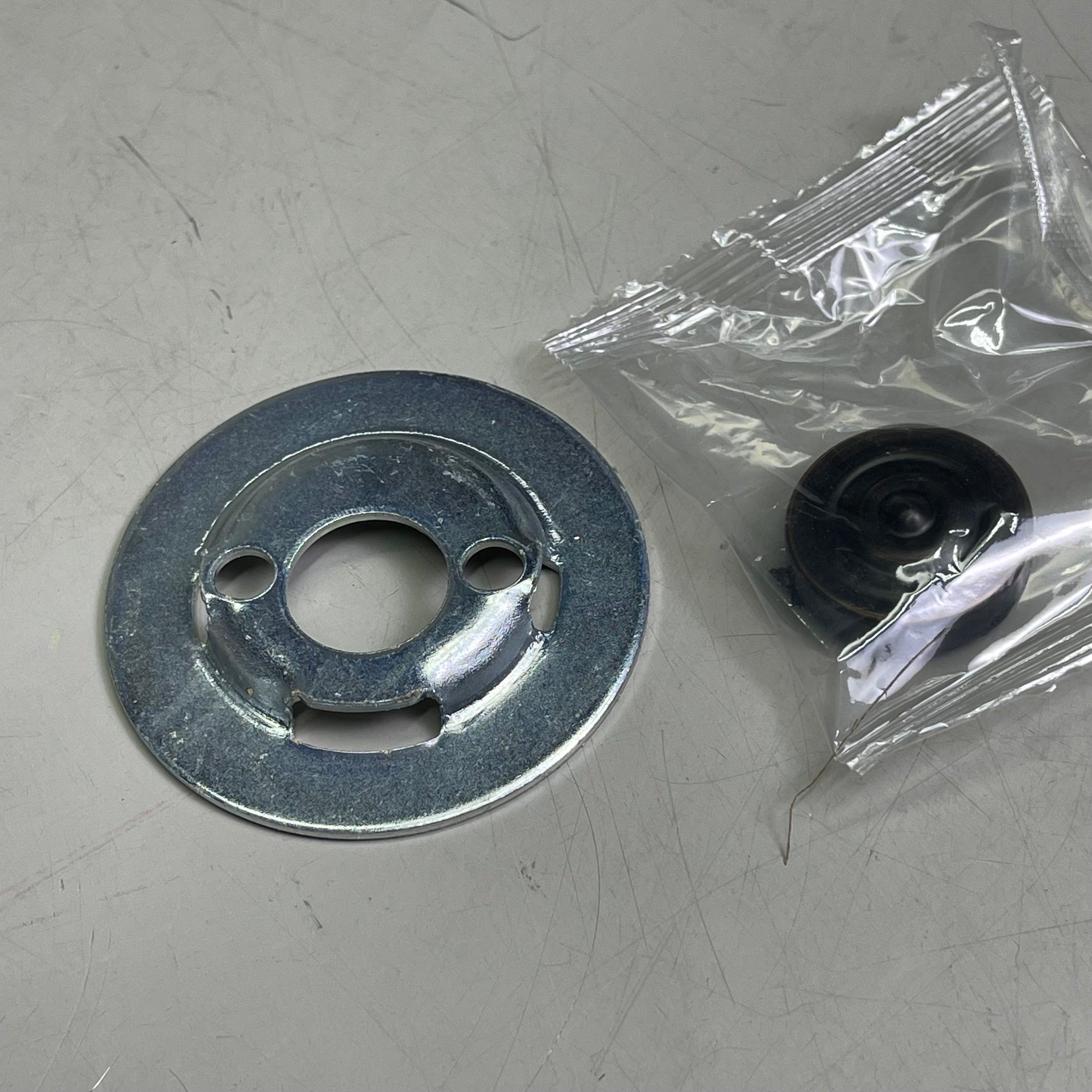 KWIKSET Dorian Interior Passage Lever Door Knob Set Venetian Bronze 99660-251