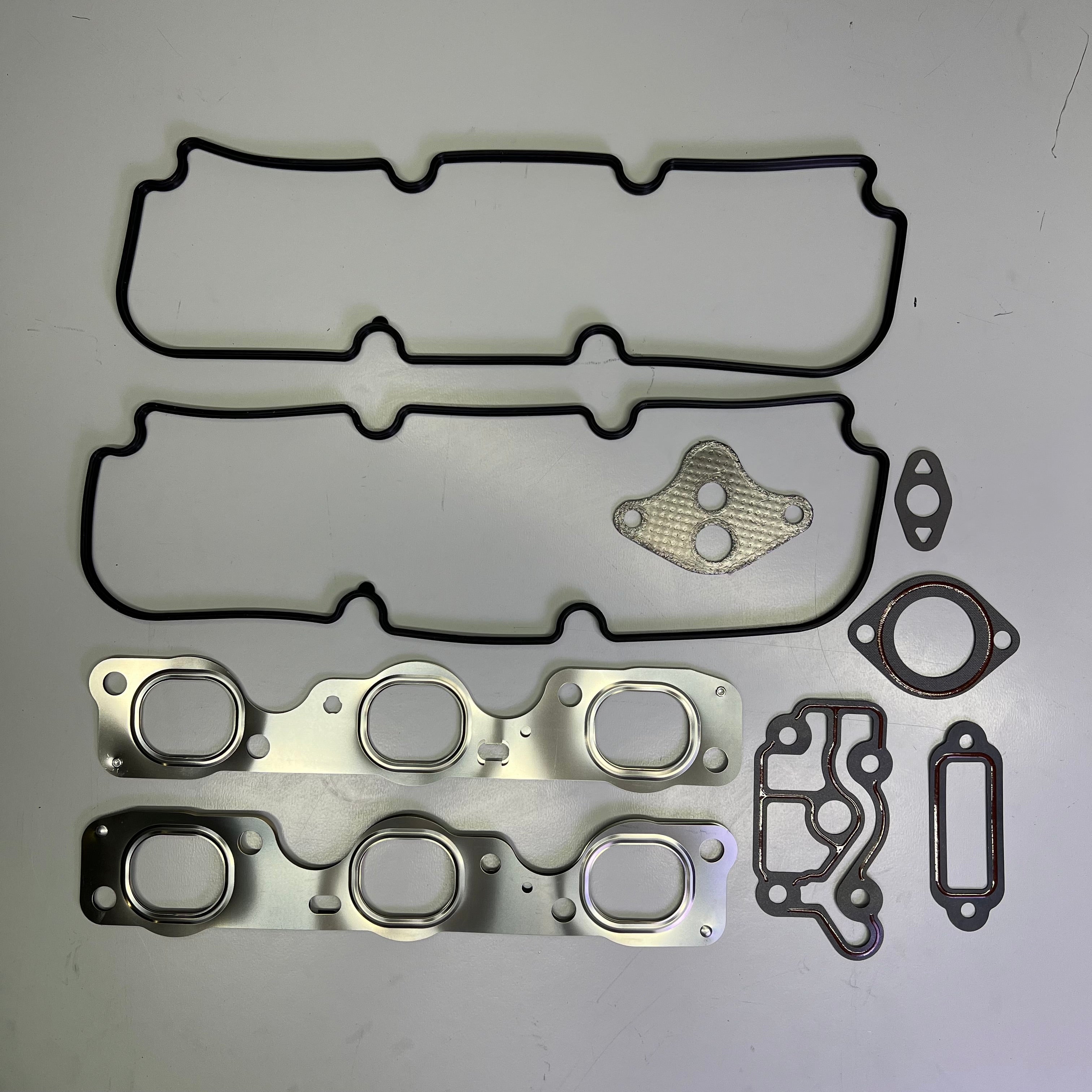 MAHLE Engine Gasket Set For Camaro 2000-02 & Firebird Made In USA 95-3558