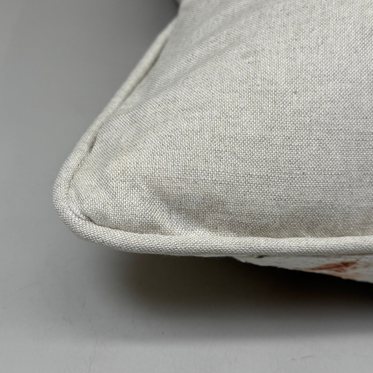 VILLA RN 16"x36" Modern Perspective MP Cosmo Pillow Multi