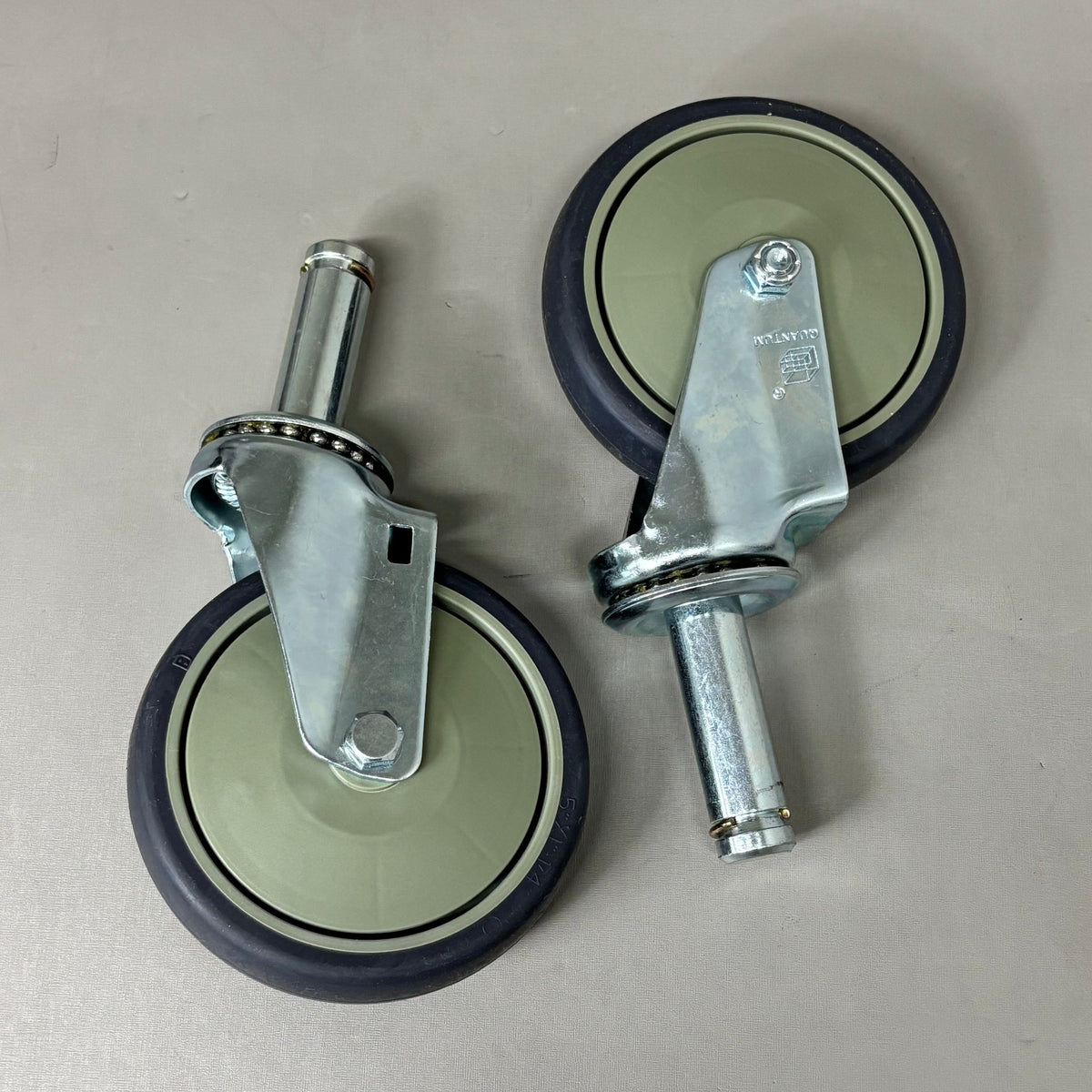 QUANTUM STORAGE SYSTEMS Swivel Stem Caster Kit 5" x 1-1/4" One Set WR-00H