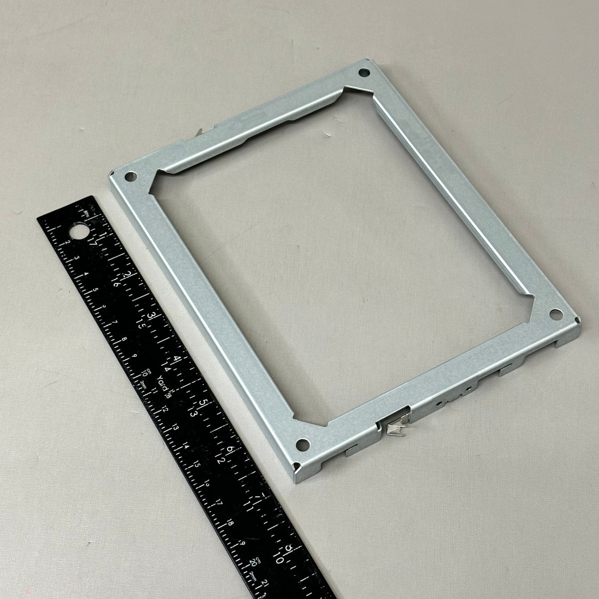 CISCO Spare Wallmount Kit for the 7800 & 8800 Series 800-43222-03 CP-8800-WMK