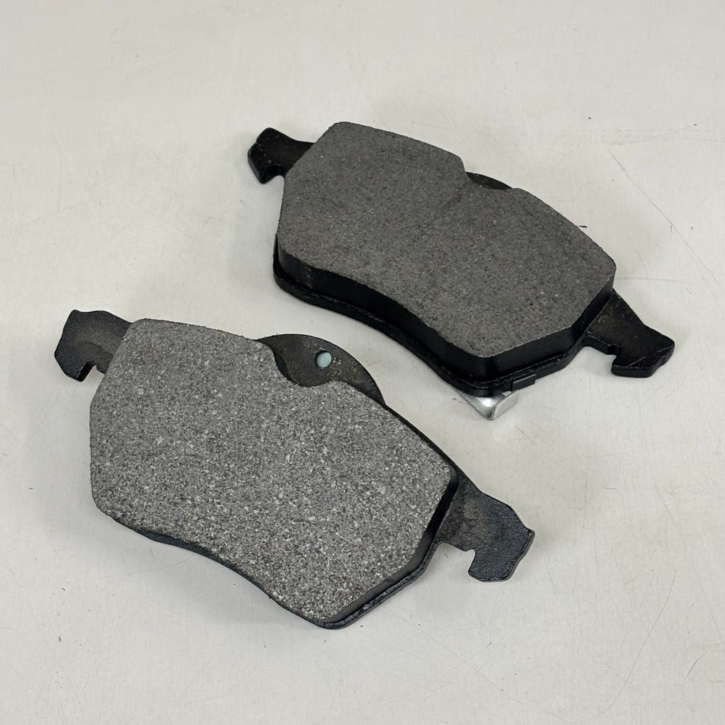 CARQUEST Premium Gold Brake Pads Semi-Metallic MKD819