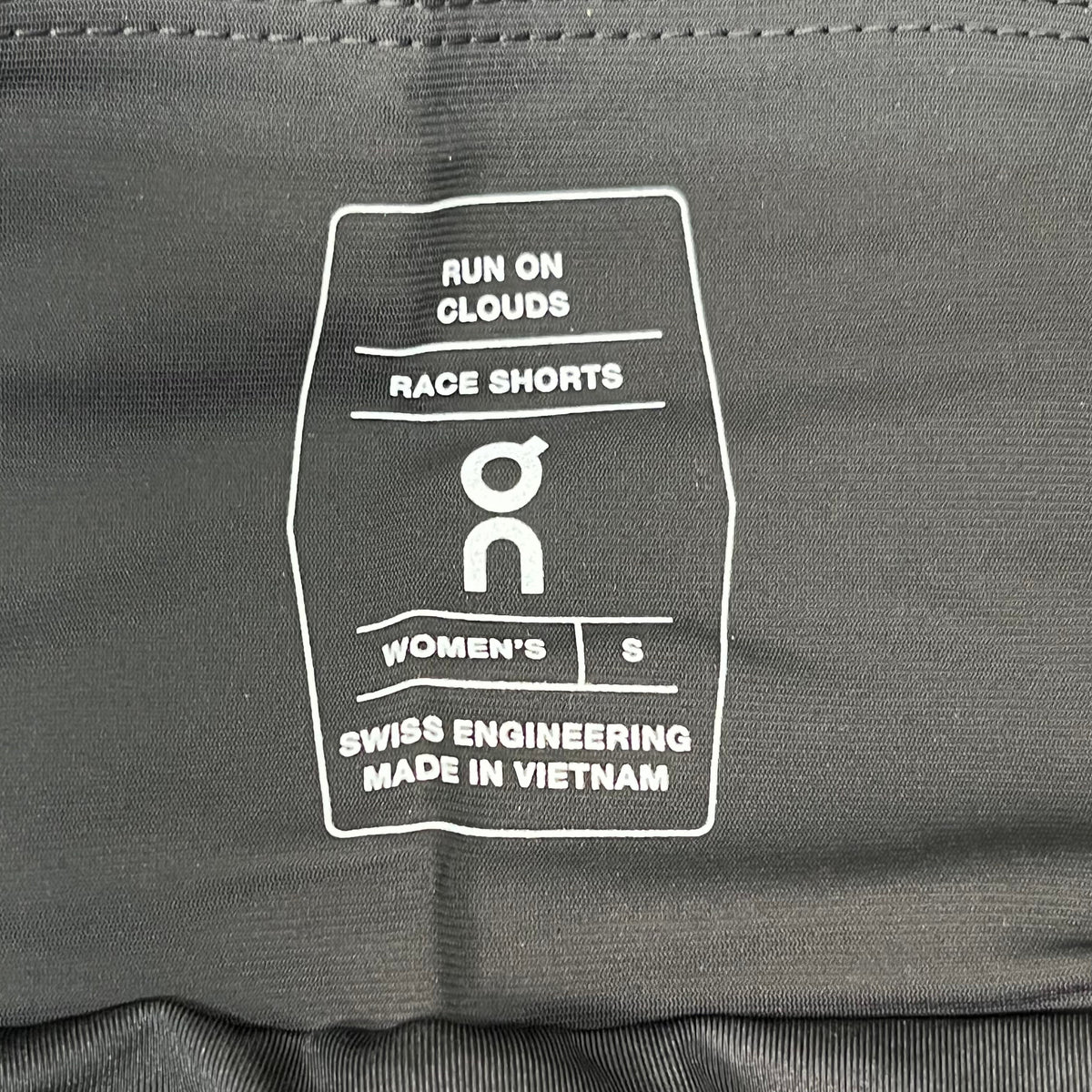 ON RUNNING Women's Active Wear Race Shorts Sz-Small Black 215.00132