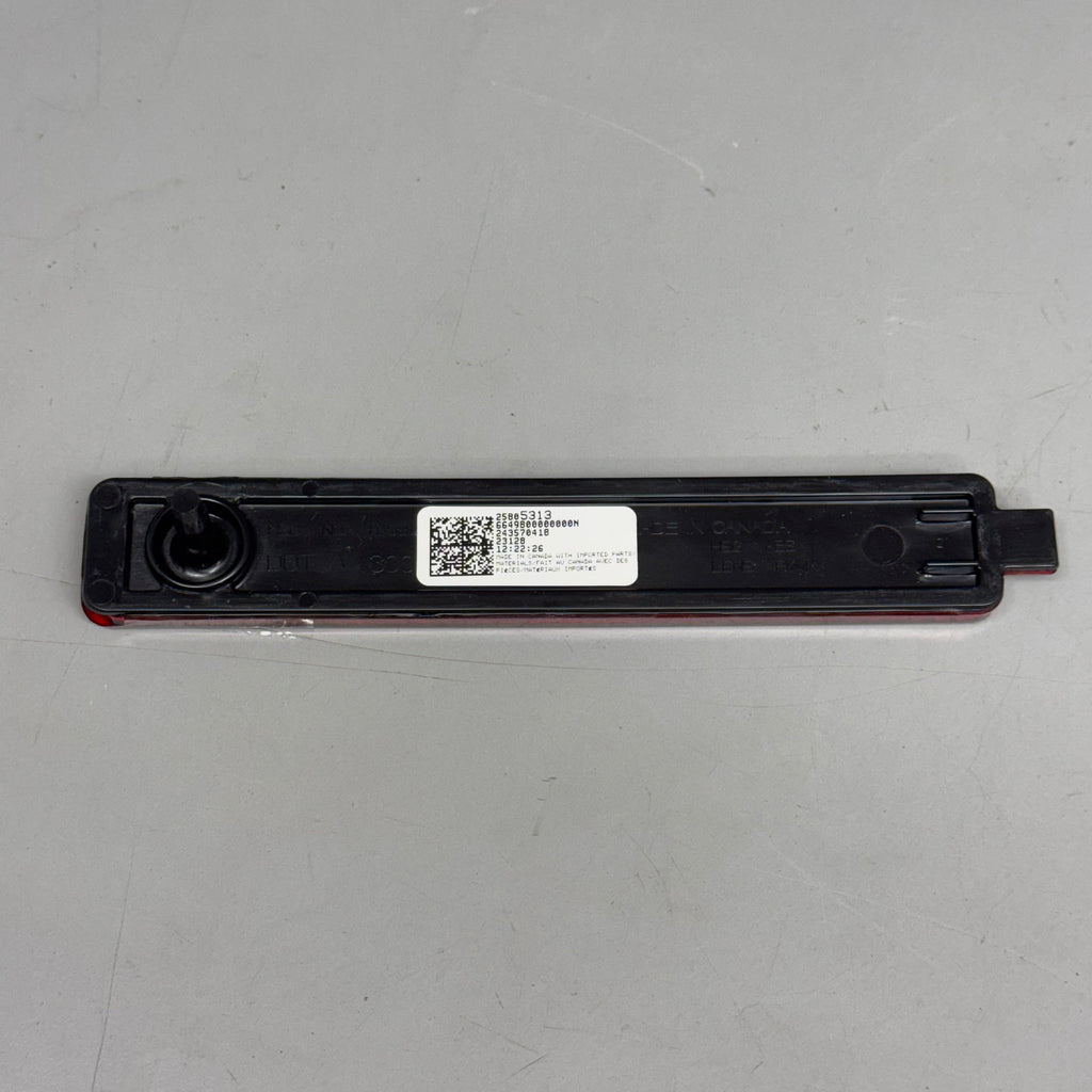 HONDA GM GENUINE PARTS REAR BUMPER COVER REFLECTOR 25805313