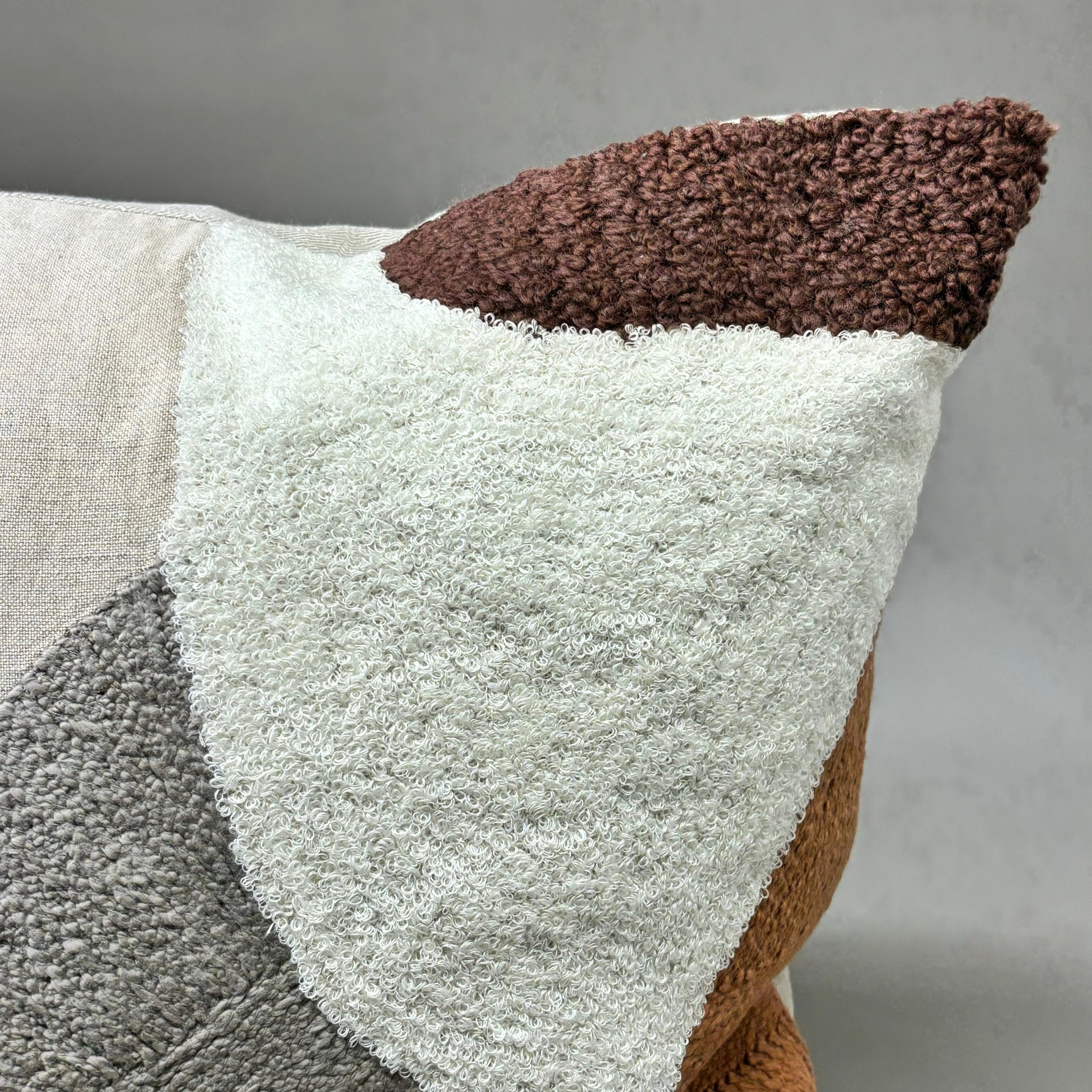 VILLA RN Wallace 20"x20" RN Pillow Orange Spice Multi V290167