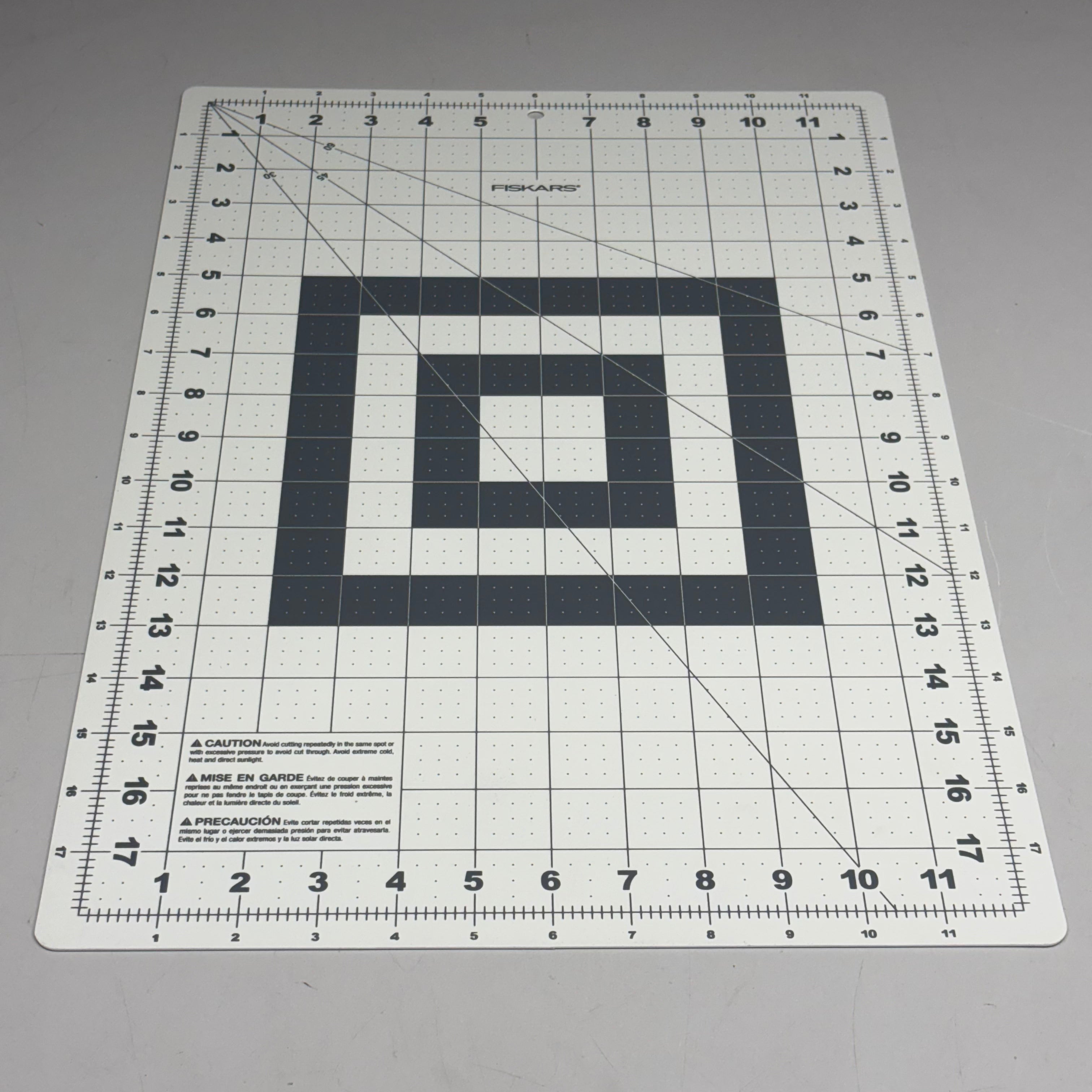 FISKARS (3 PACK) 12 x 18in Double Sided Cutting Mat