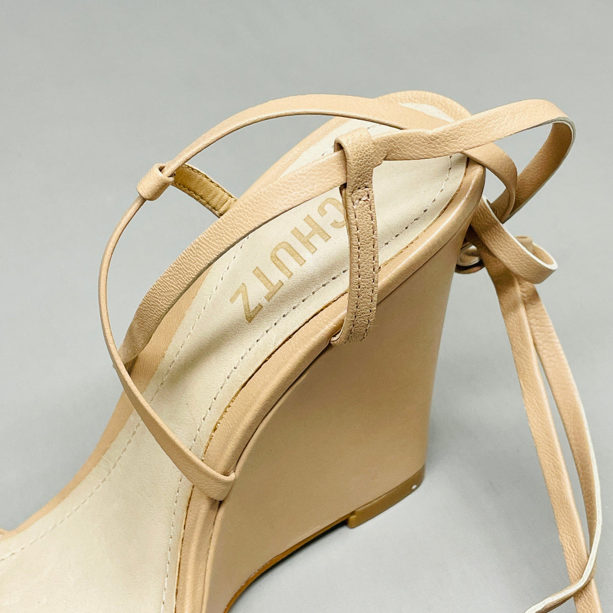 SCHUTZ Deonne Casual Deluxe Nappa Leather Sandal True Beige Sz 5.5 S013810172 (New)