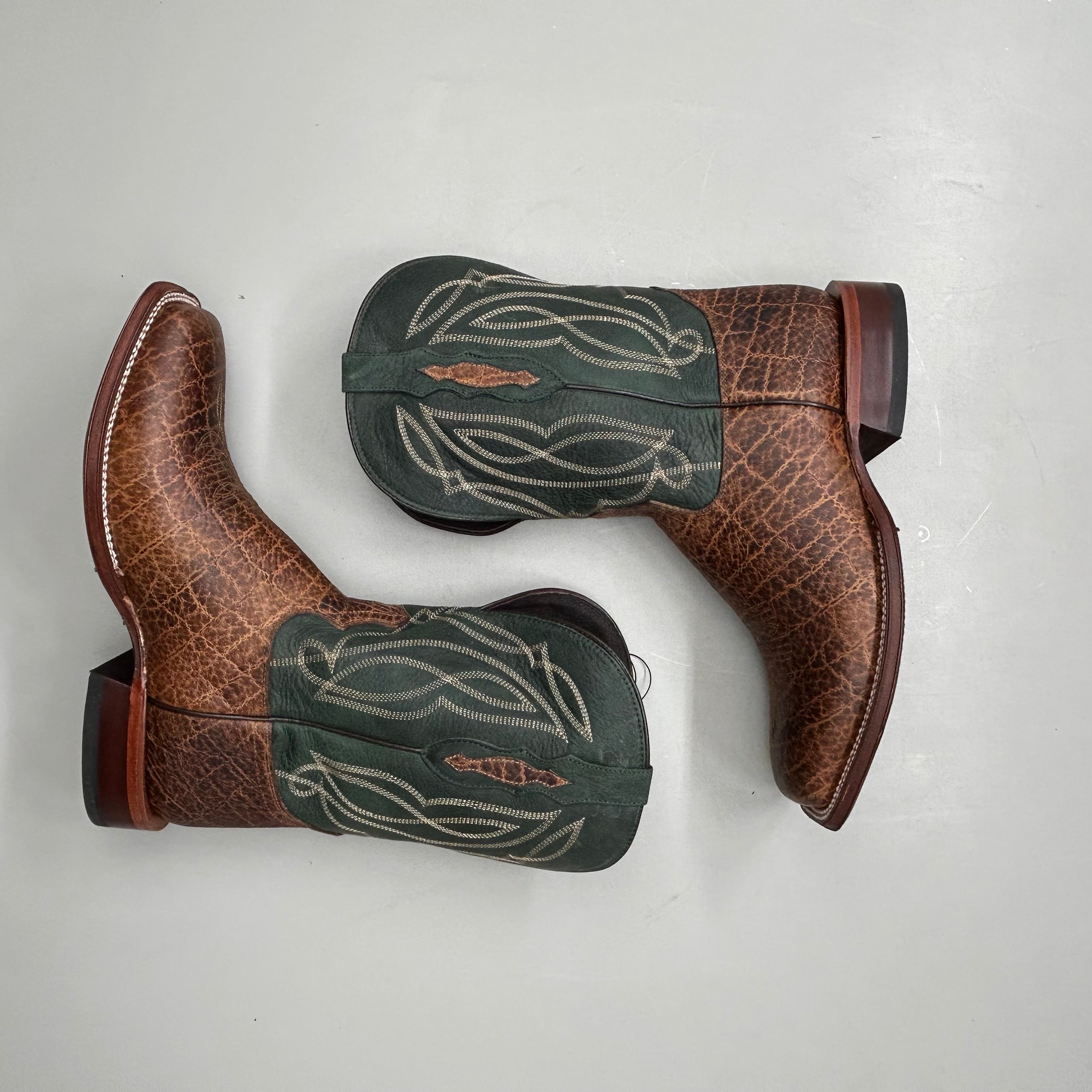Tony Lama Tapadera Walnut Elephant Print Cowhide Style #TL317 Men's Size 10 EE