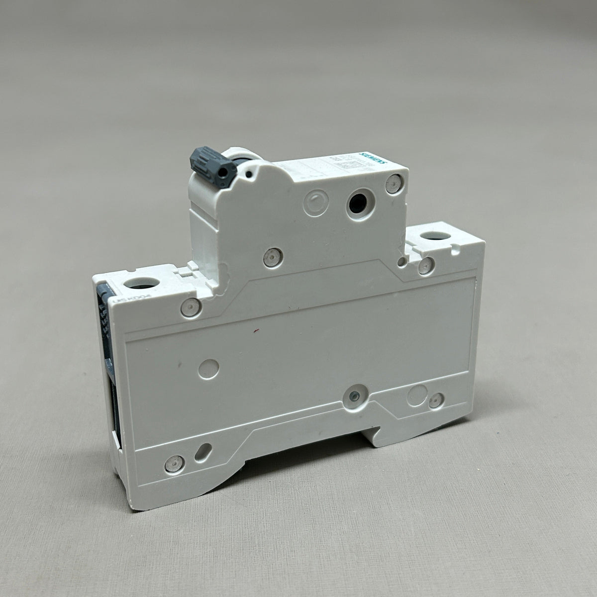SIEMENS Miniature Circuit Breaker 230/400 V 6kA Off-White 5SL6163-7BB (New)