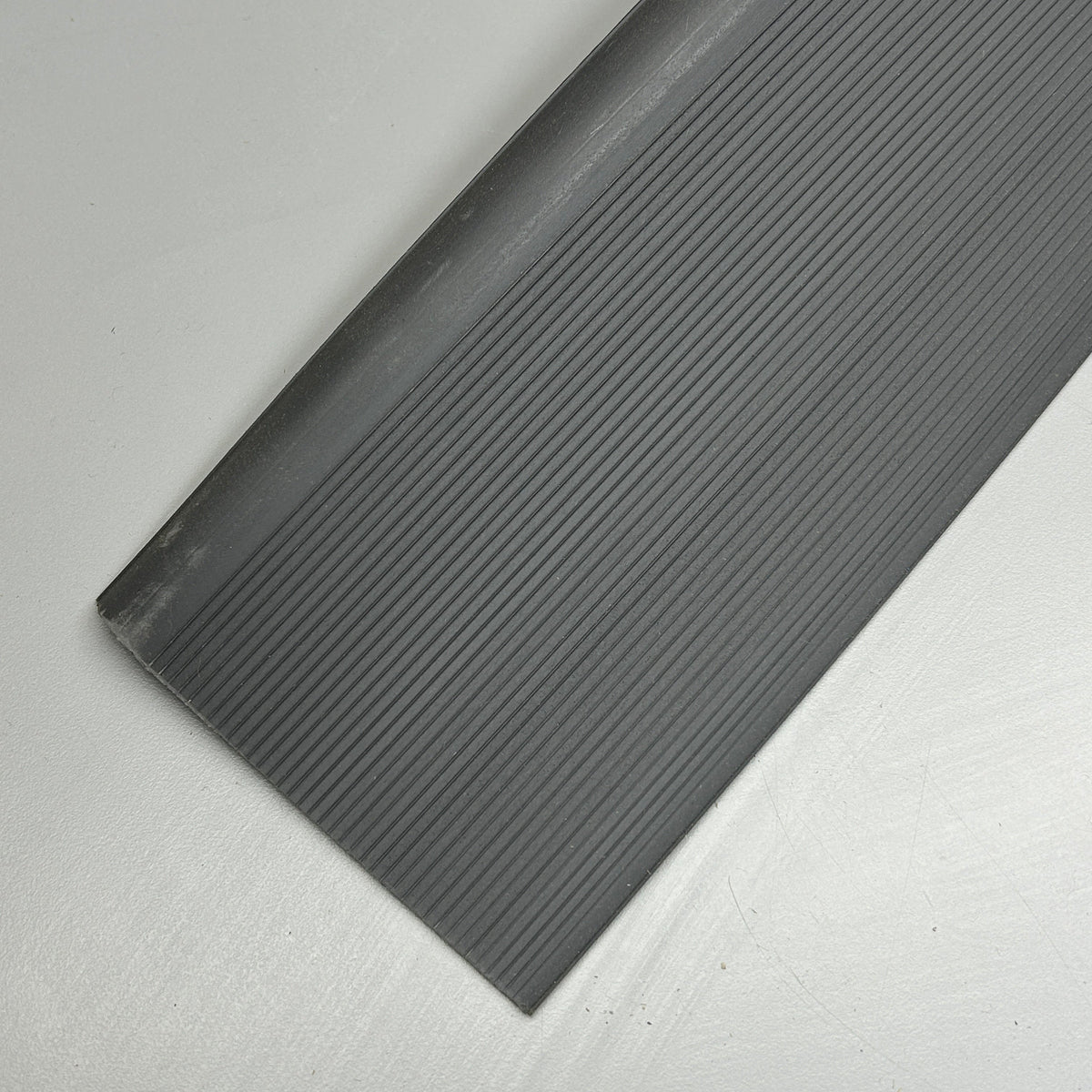 MANNINGTON COMM Burkebase Type TP Rubber Flooring Thunder 4GR-727 (New)